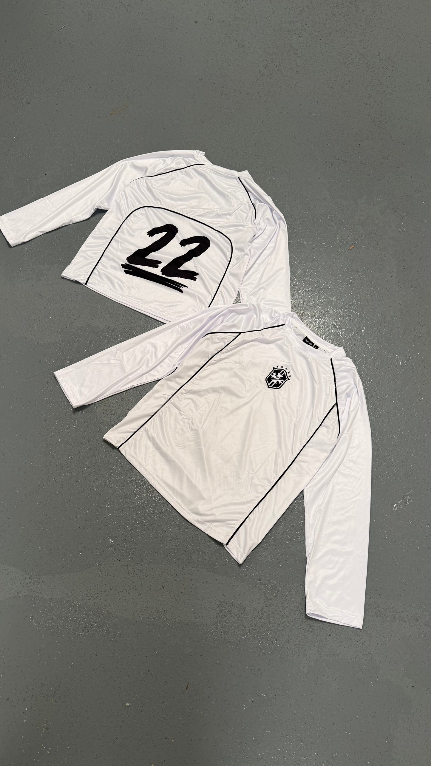 Temps Brazil white 22 football Tshirt (longsleeve)