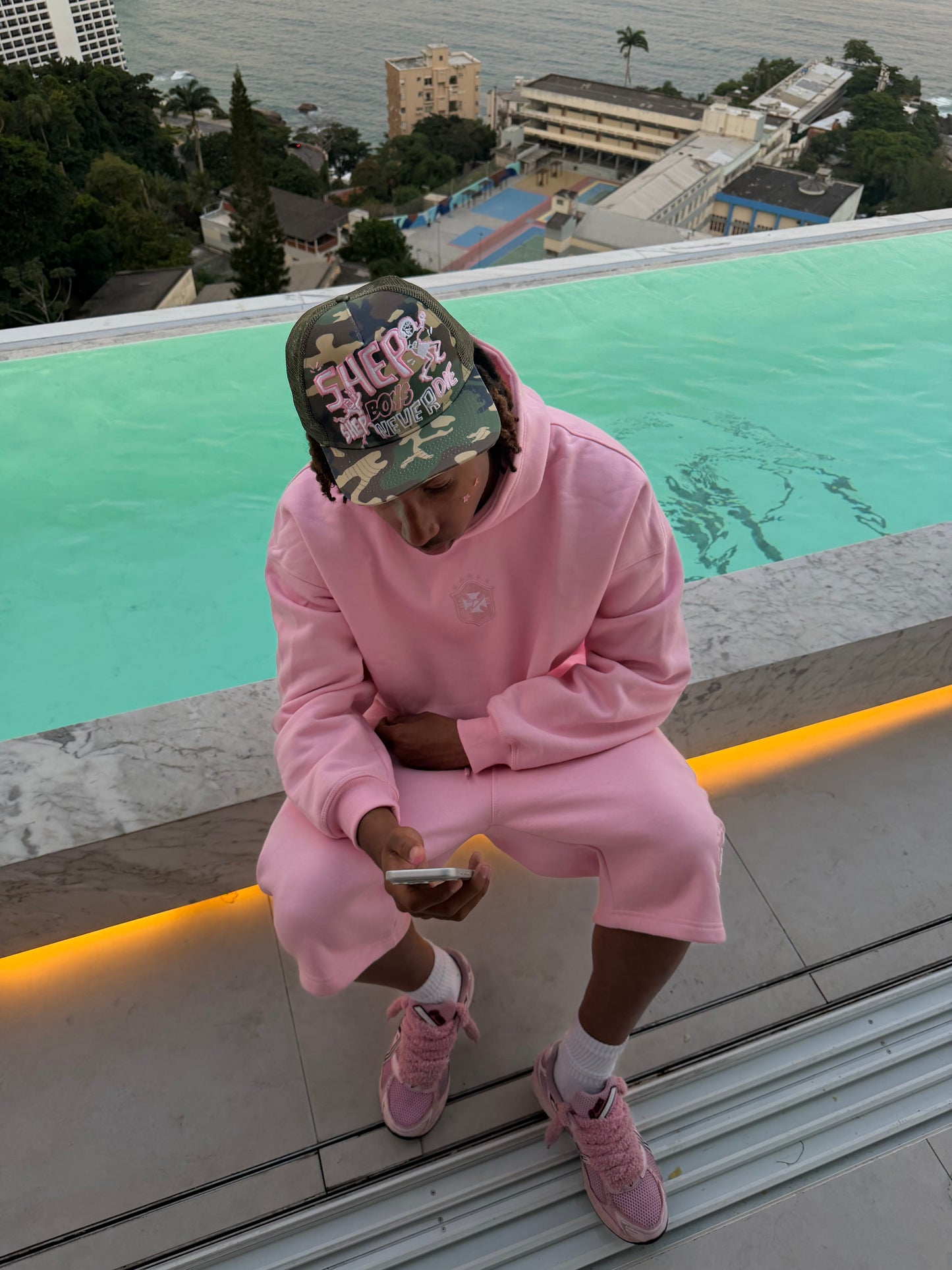 Temps Brazil pink shorts
