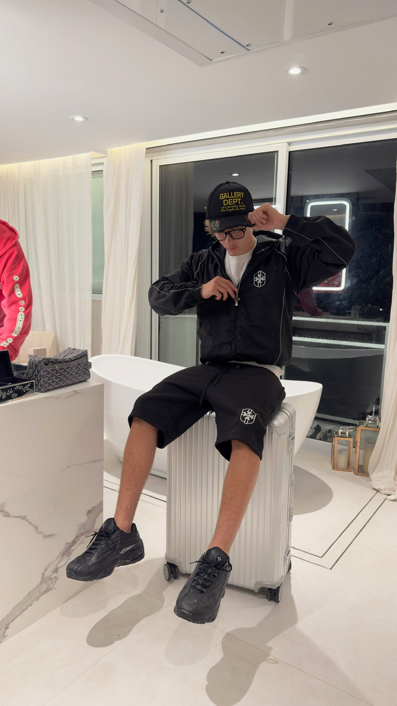 Temps Brazil black windbreaker