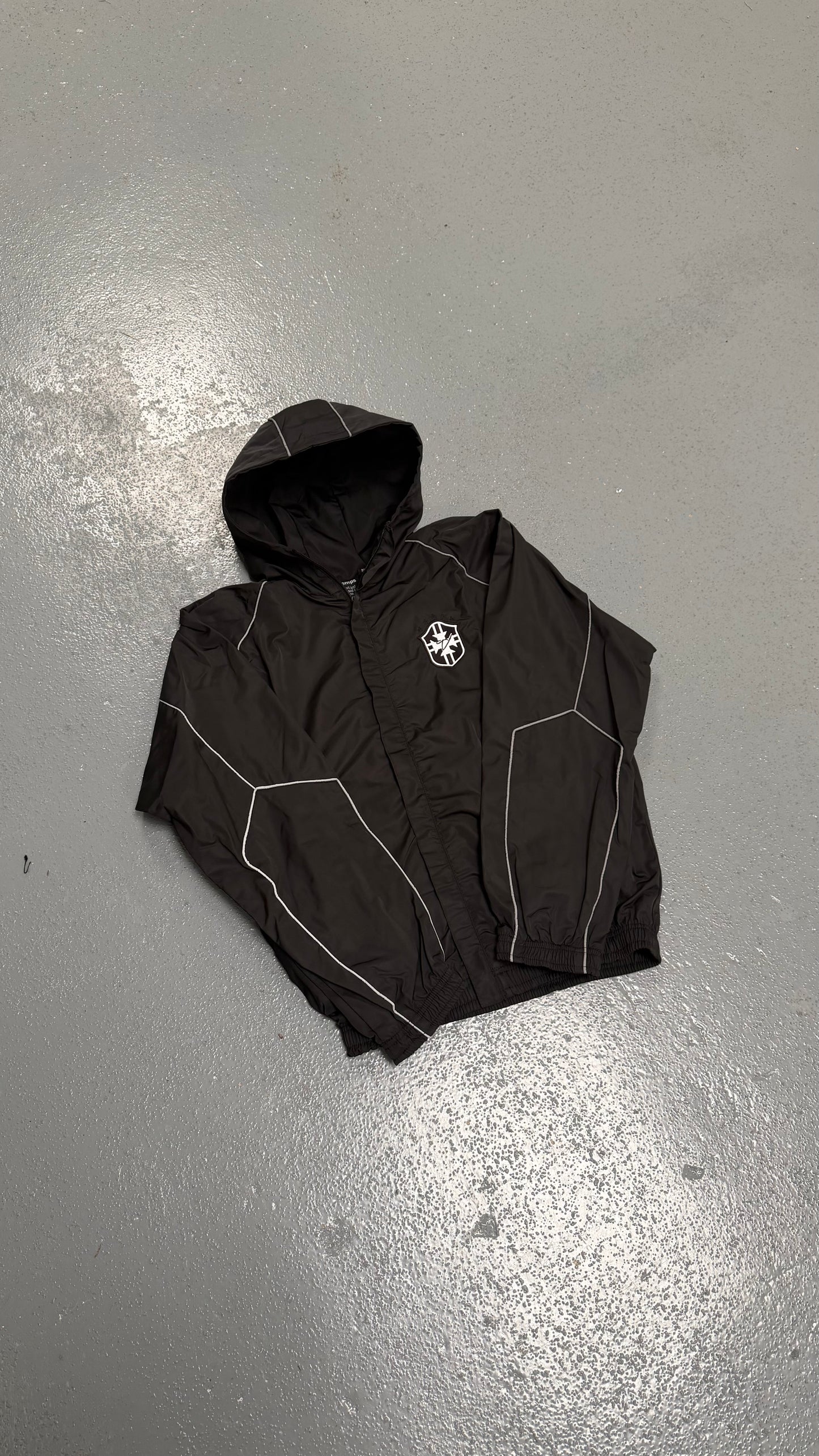 Temps Brazil black windbreaker