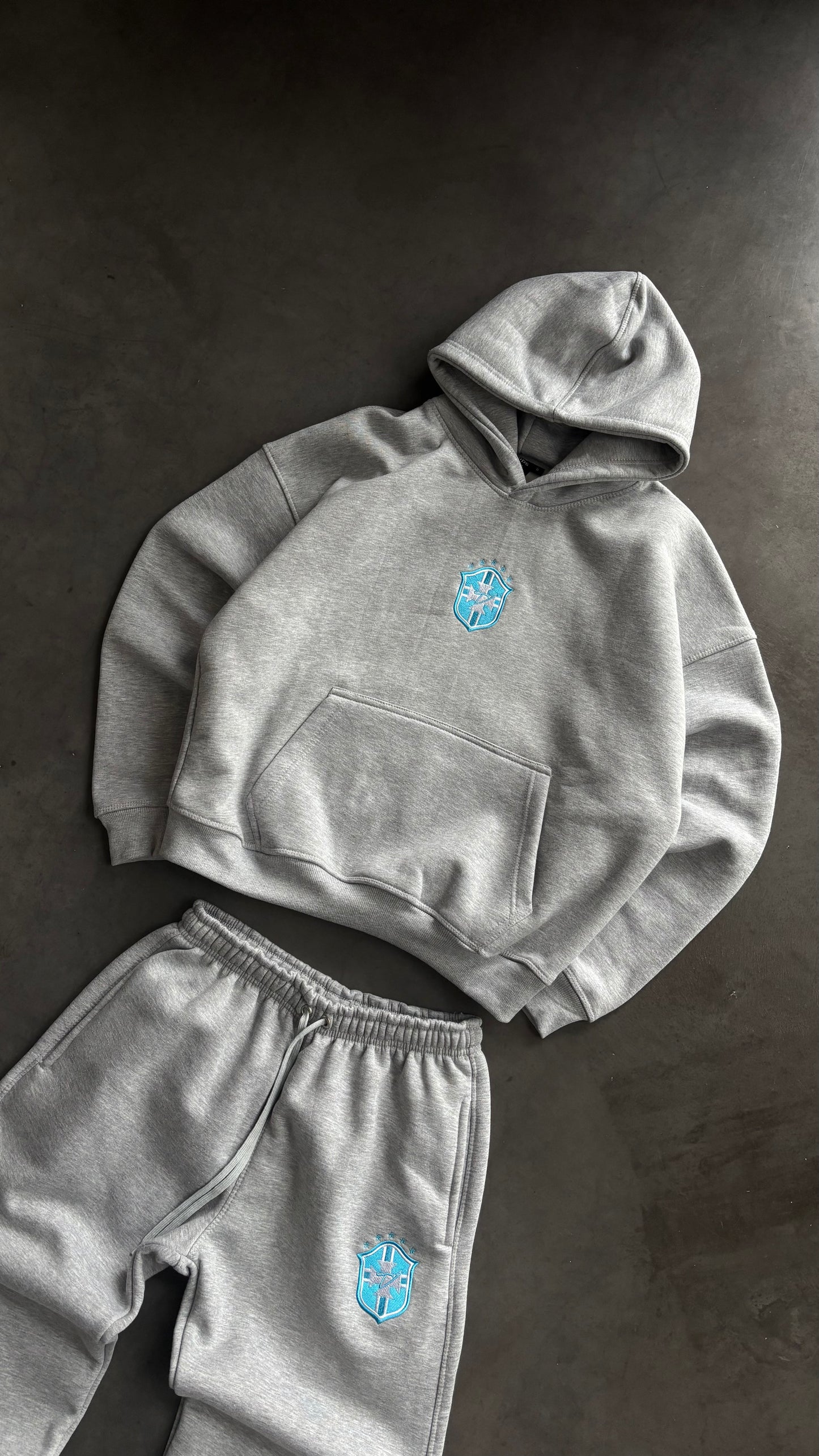 Temps Brazil grey/blue joggers